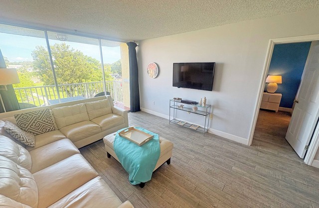 Charming Bayside 2 bed, 2 bath Condo at Futura in Islamorada WiFi, Pool, Dockage