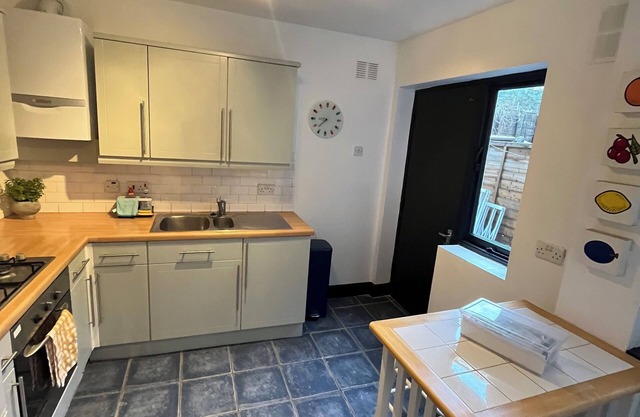 Charming Clapton Home | 1 Bed | Private Garden