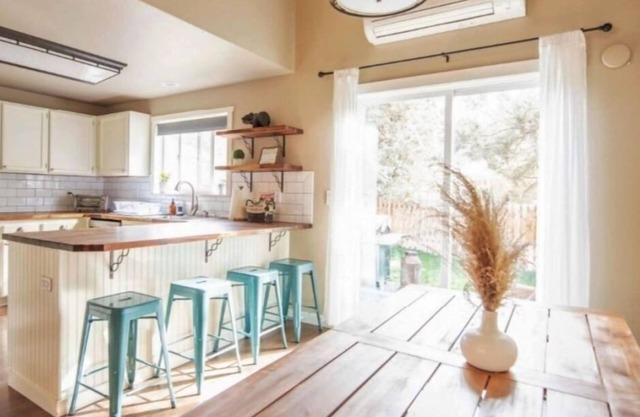 Charming & CLEAN 4Bed Family Home w/2 En Suites