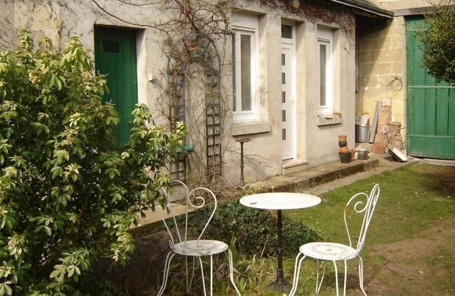 Charming Cottage in Loire Valley with Private Garden and Central Location