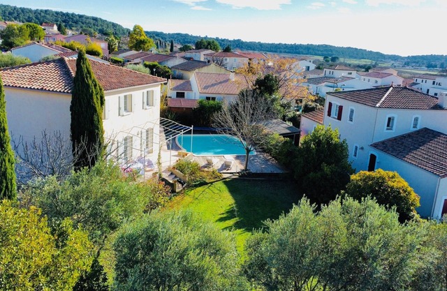 Charming country house with swimming pool