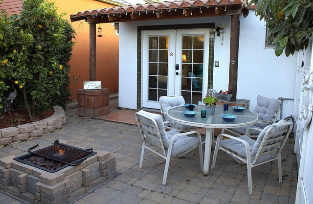 Charming coastal cottage in peaceful Long Beach with WiFi, AC