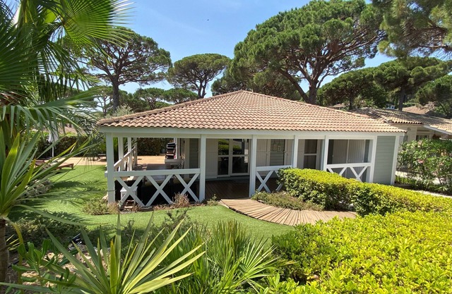 Charming cosy chalet - 10 min from Saint-Tropez