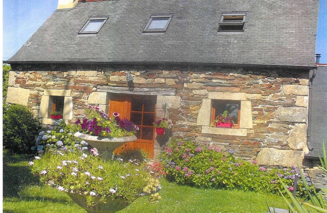 Charming cottage. Sea View Garden