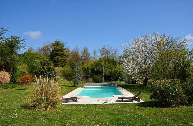 Charming country house with swimming pool