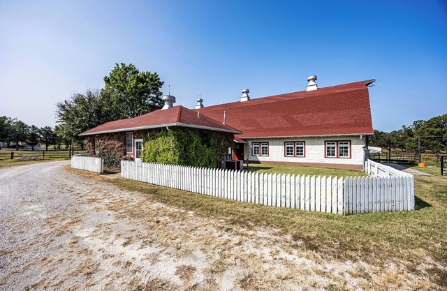 Charming Countryside Cottage
