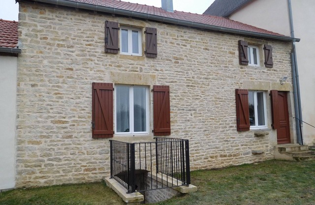 Charming Family Cottage near Fayl-Billot with Cozy Interior and Nearby Attractions