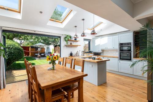 Charming Family Home with Stoves, Garden & Parking