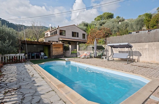 Charming Flat with Pool