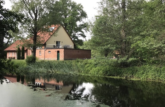 Charming forester's lodge in the heart of a forest