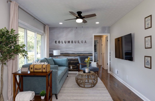 Charming Fort Benning Haven - Sleeps 10