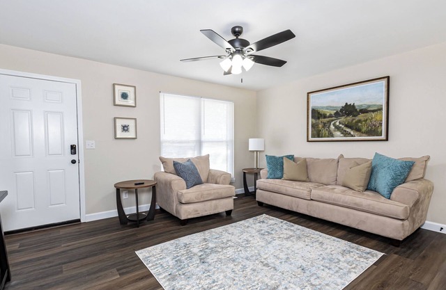 Charming, Fully Furnished Ranch – Quiet Neighborhood, Prime Location!n