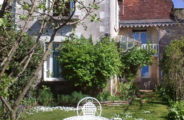 Charming furnished studio in the medieval citadel