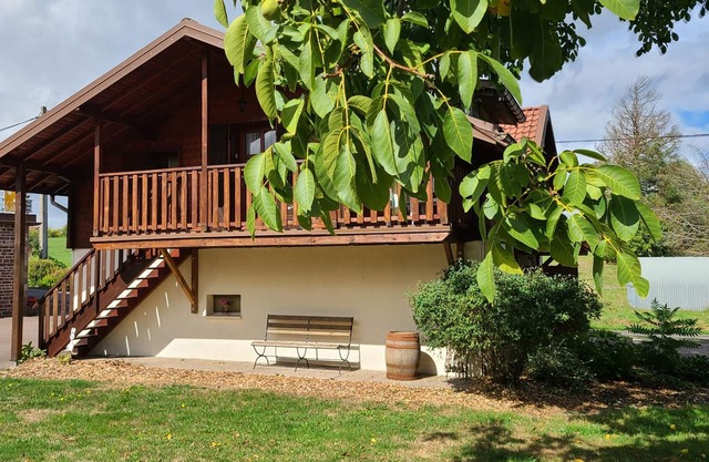 "Charming Gîte with Balcony, Near Spa and Ski Resorts in Plombières-les-Bains"