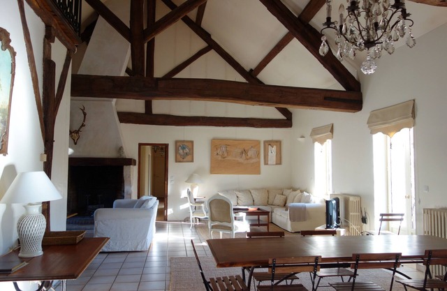 Charming gite - 12 p., 18 Km from Disneyland (45 km from Paris)