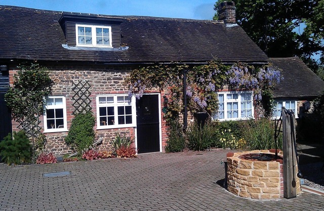 Charming Grade II Listed Cottage
