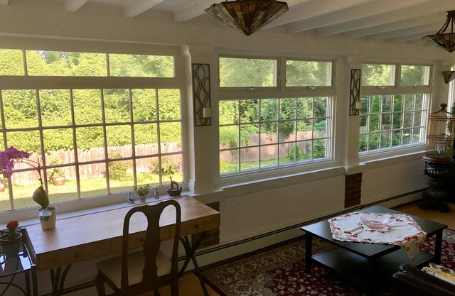 Charming guest wing in a secluded Carriage House