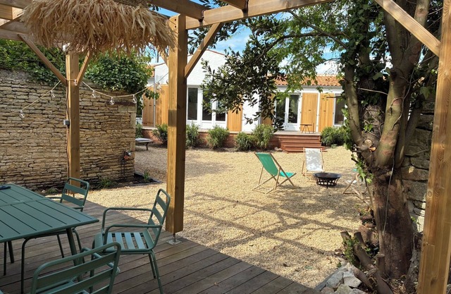 Charming house with garden and beach access