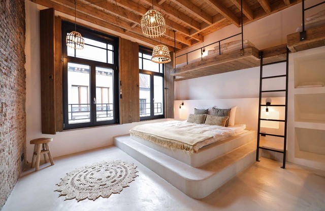 Charming Holiday Home for 10 persons in the center of Antwerp