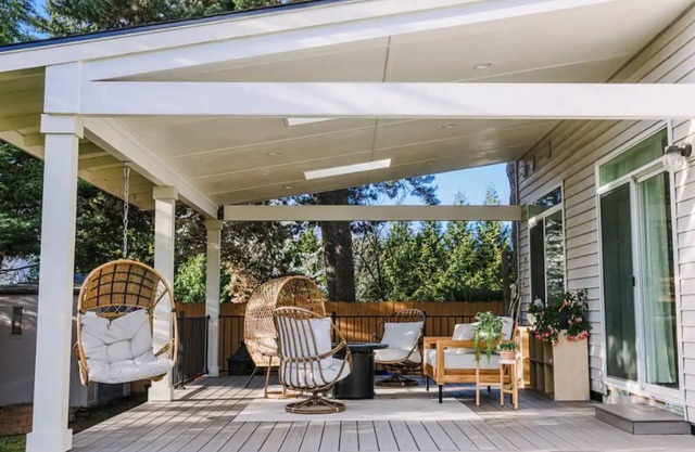 Charming home-away-from home. Great location.