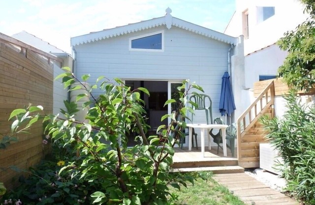 Charming house ALL COMFORT, garden, near beach, downtown