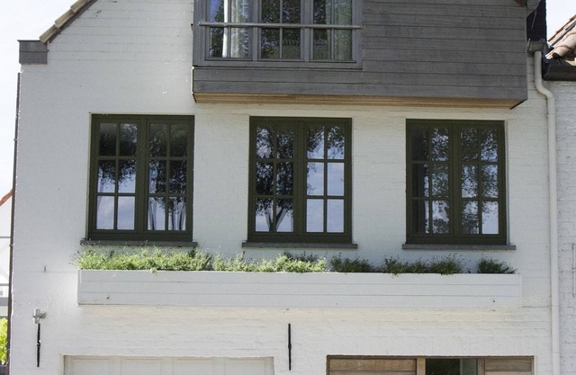 Charming house along Damse Vaart