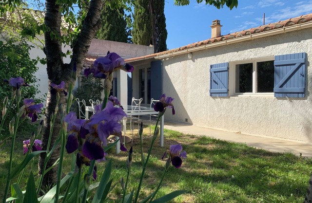 Charming House In Provence With Private Garden.