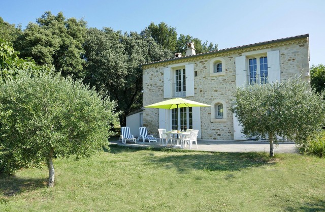 Charming house in Provence for 4 people, 4-star tourist accommodation.