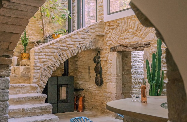 Charming house in the heart of Goult