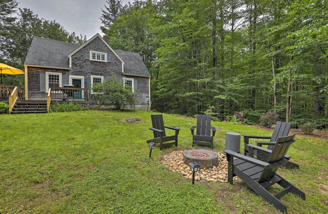 Charming Jaffrey Cottage w/Deck & Grill!
