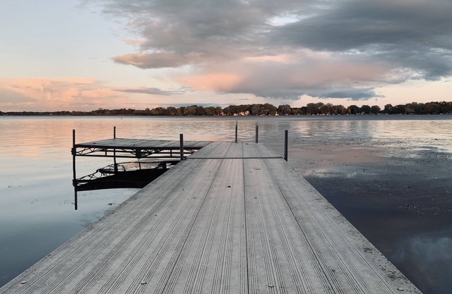 Charming Lake House ⭐️ Swim - Fish - Boat - Relax ⭐️