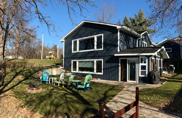 Charming Lake House on beautiful Lake Independence