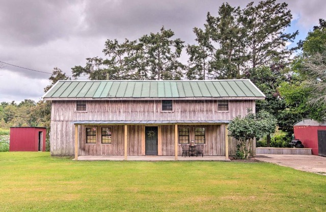 Charming Lakefront Retreat with Pier and Grill!