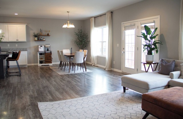 Charming, Large Home with Full Basement Retreat – Perfect for Families or Groups