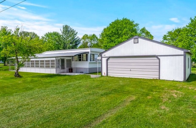 Charming mobile home with WiFi, AC sleeps 6 .n7 mins from Pymatunning lake