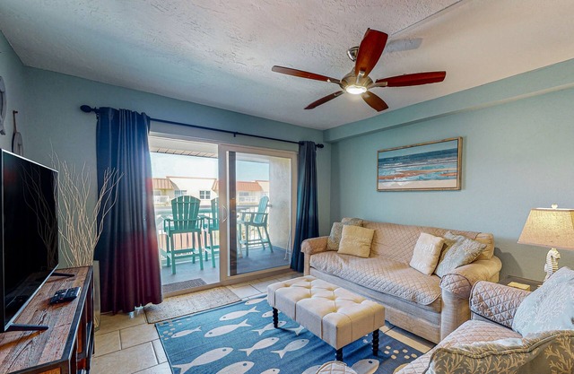 Charming oceanview condo just steps from the beach