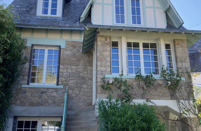 Charming old house renovated in 2021, with garden 80m from the beach