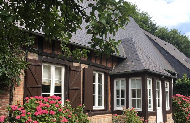 Charming renovated house near the sea