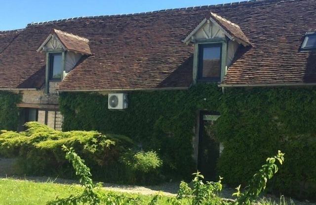 Charming Renovated House with Private Entrance Near Fontainebleau