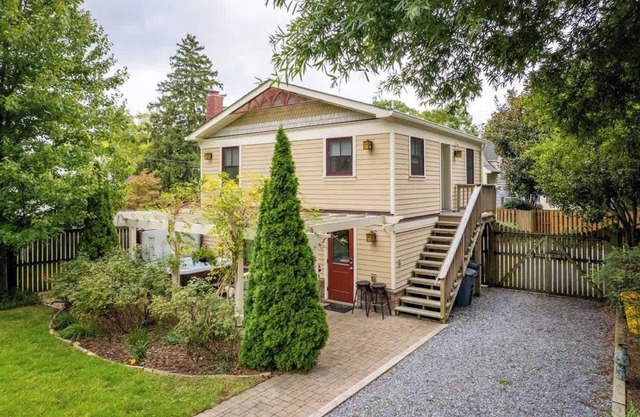 Charming Rental in the Heart of Annapolis