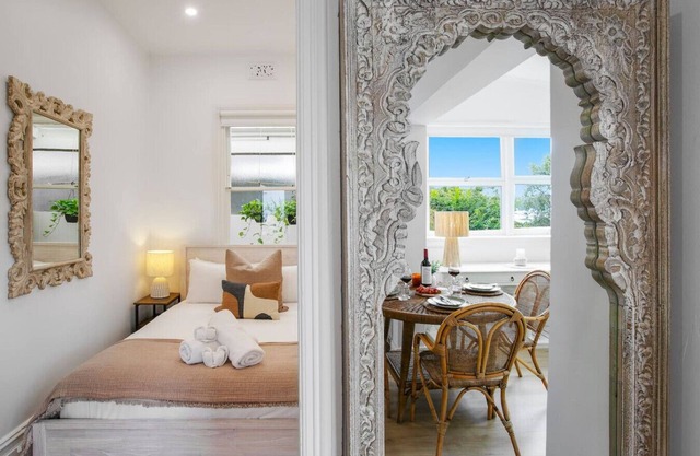 Charming Retreat in Exclusive Glebe Estate