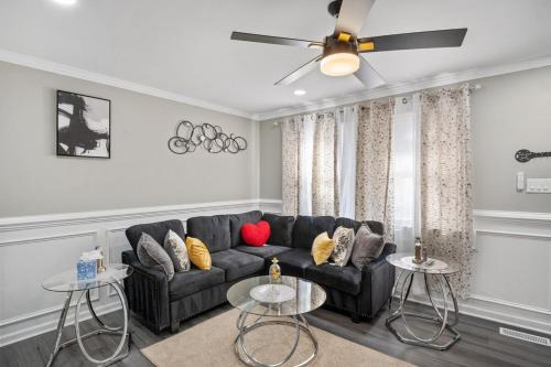 Charming Retreat with Pool Table in Chesterfield!