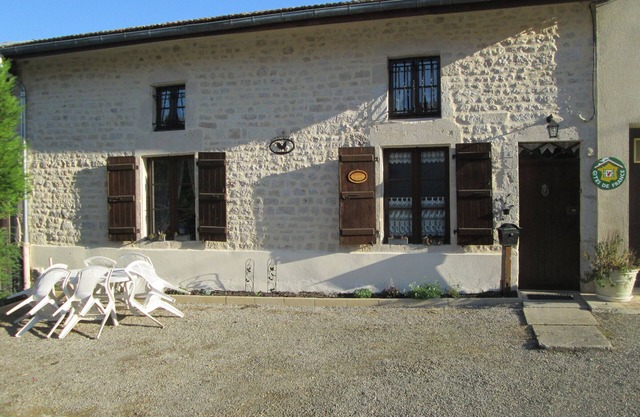 Charming Rural Retreat with Modern Amenities near Verdun – Pets Welcome!