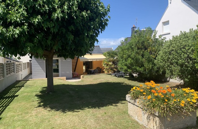 CHARMING SMALL HOME OF FULL FOOT IN SEASIDE, 40M, CLOSED GARDEN WIFI