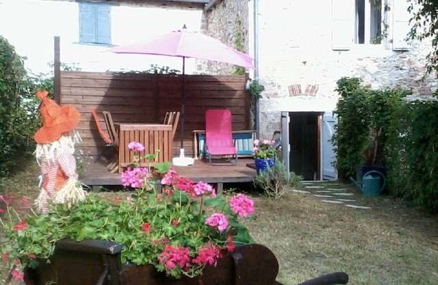Charming small house in a village bounding the river Dordogne