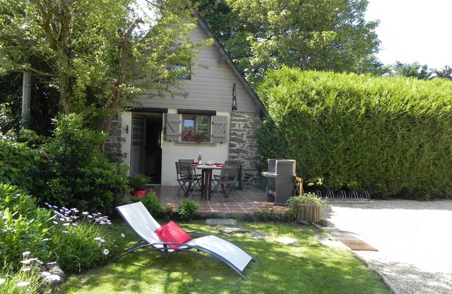 Charming stone cottage Guérande 44350 on 600 m² of land