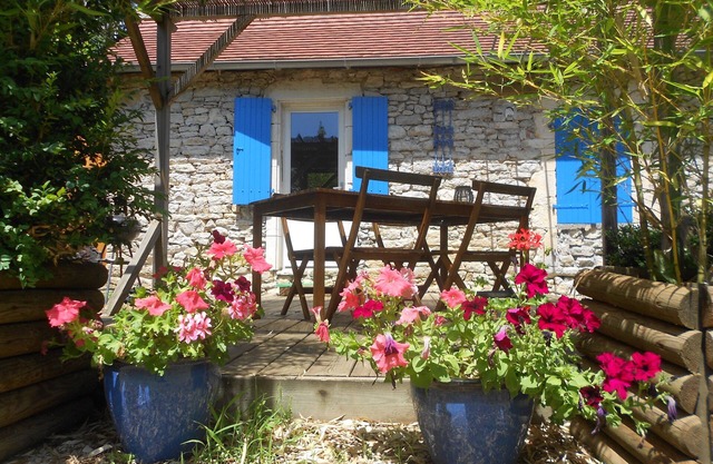 Charming stone gite totally renovated and well decorated