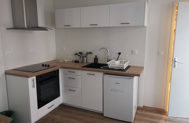 Charming studio apartment in lovely Strasbourg with WiFi
