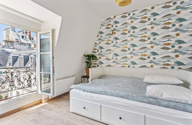 Charming Studio