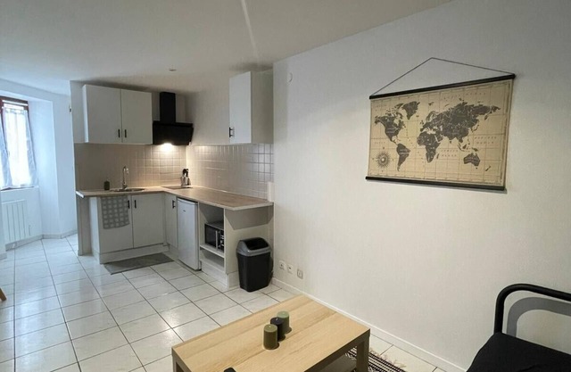 Charming Studio "L'Arnon" in Issoudun - WIFI